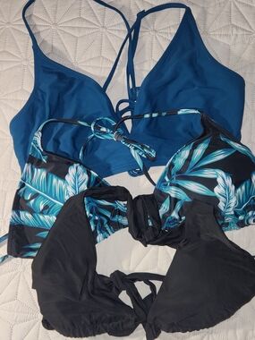Blue & Black Mixed Bikini Tops - Tropical Leaf Print